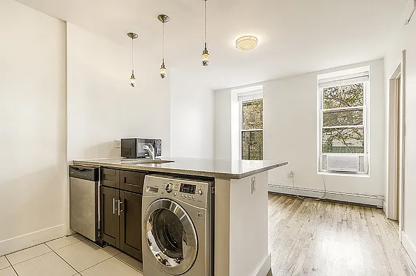 Rented by Compass | media 12