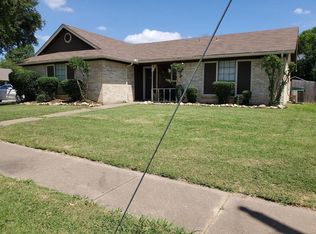 6536 Storm Dr, Watauga, TX 76148