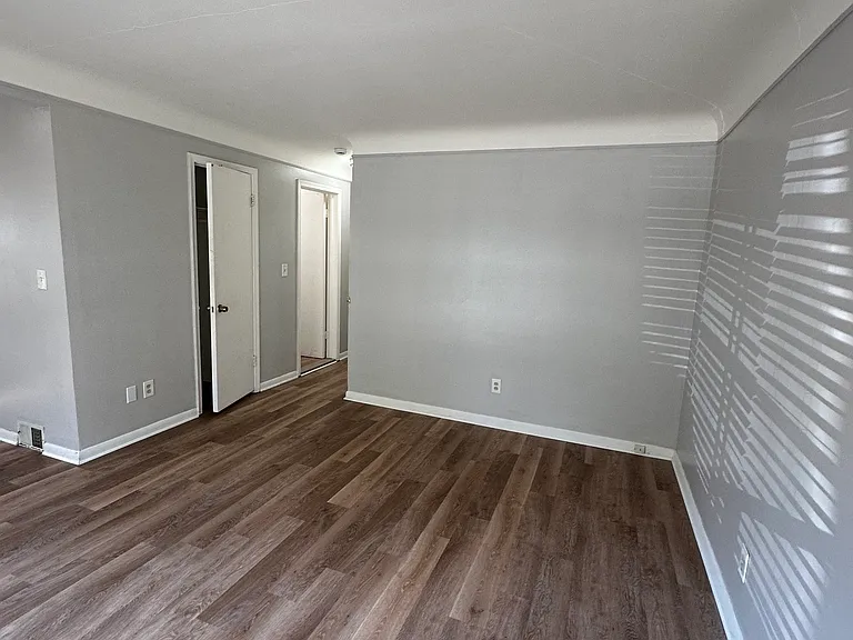 17875 Peters St — Photo 3
