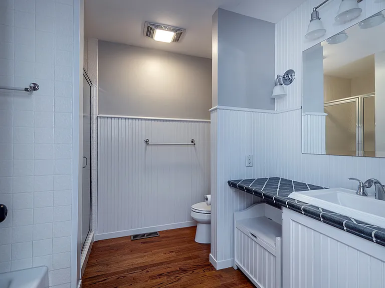 2 Emerson Ct — Photo 18