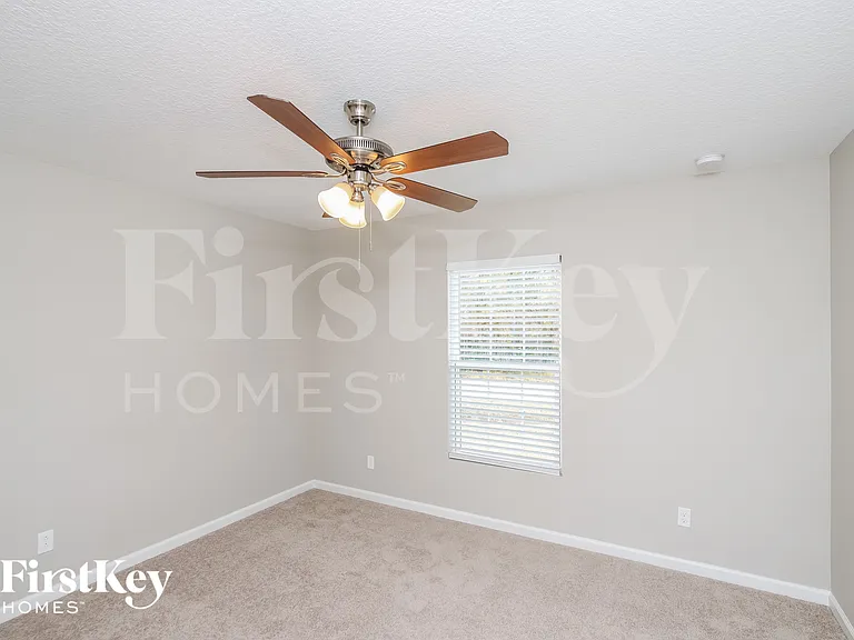 1000 Cranberry Rd SE — Photo 11
