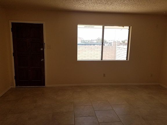 2nd image of 2002 Scenic Dr APT A