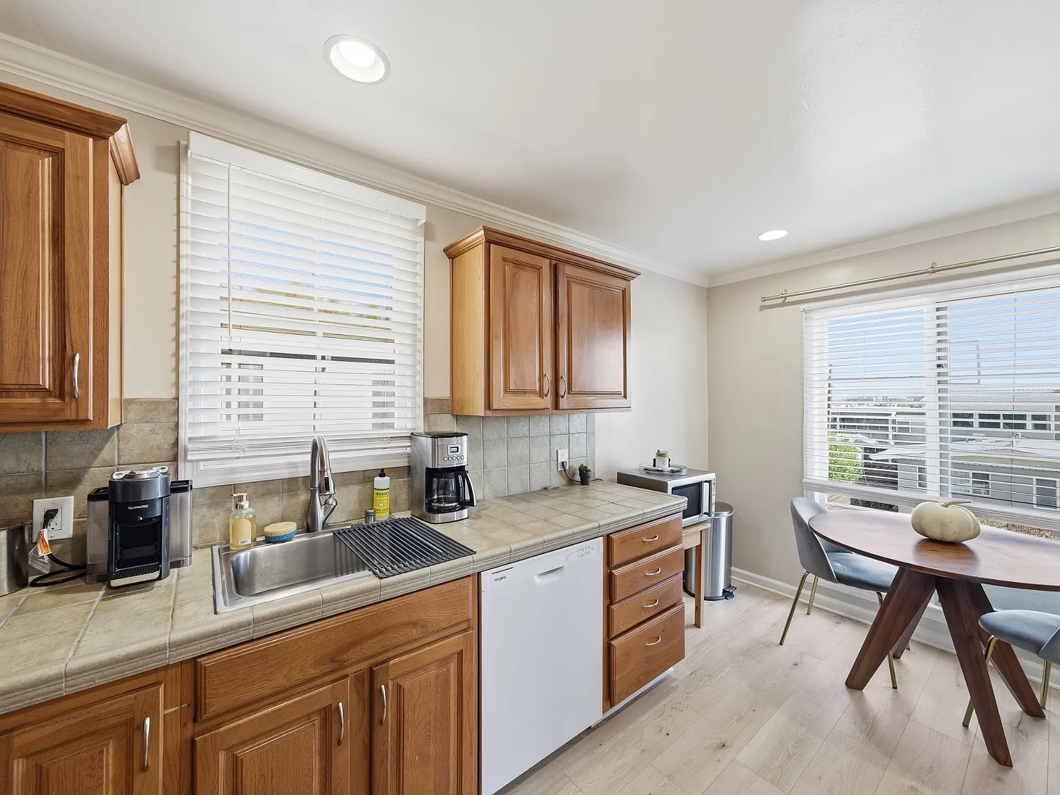 2 bed, $4,495 — Photo 3