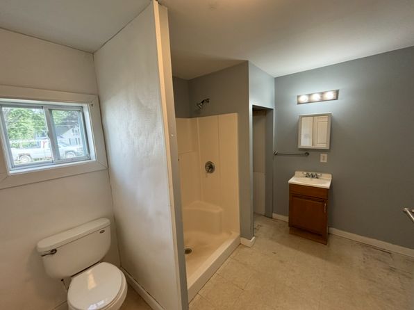 42 Water St #3