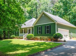 122 Gordon Rd, Commerce, GA 30530