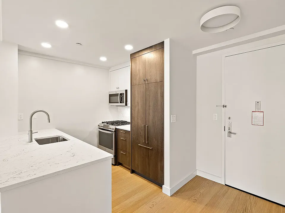 55 W 25th St #18F