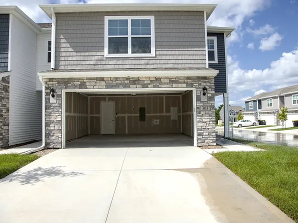 303 Ember Dr, Waukee, IA 50263