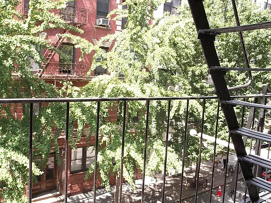 Rented by Maz Group NY | media 32