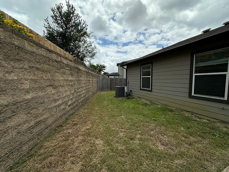 3720 Palo Pinto Cv — Photo 9