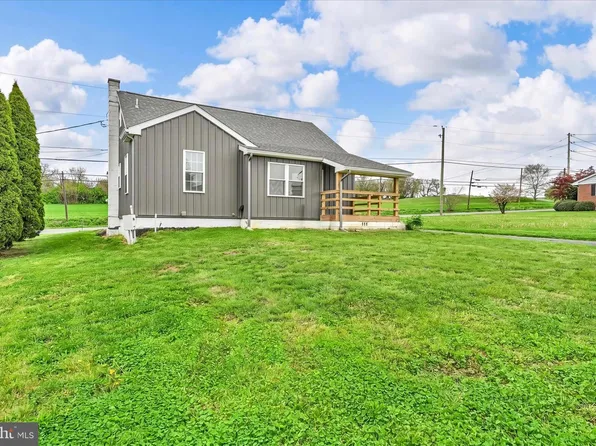 4381 Division Hwy, East Earl, PA 17519