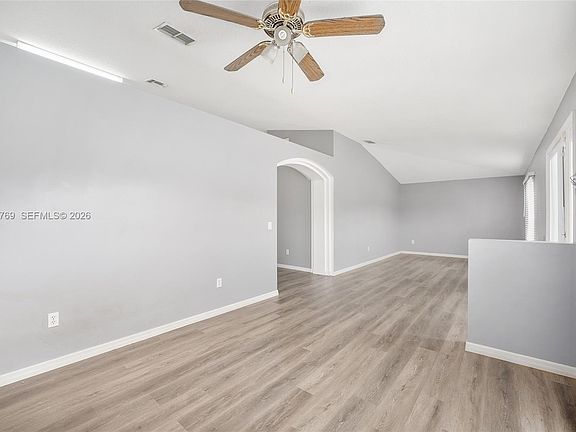 5th image of 20 Pine Court Loop