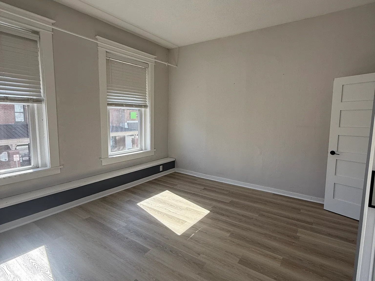 1 bed, 750 sqft, $1,100 — Photo 3