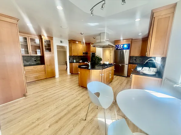 901 Azure St, Sunnyvale, CA 94087