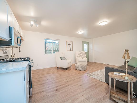 2nd image of 2676 Glendale Blvd #B