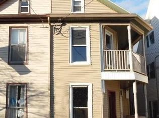 18 North St, Slatington, PA 18080