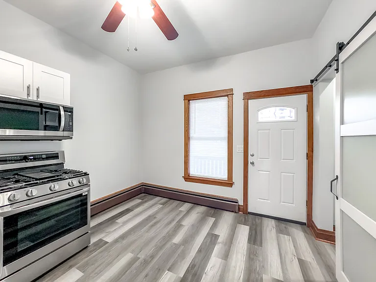 3422 W McLean Ave #3 — Photo 5