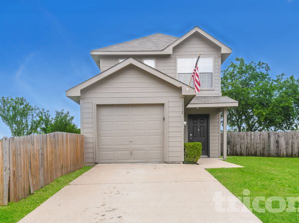 1532 Pine Ln
