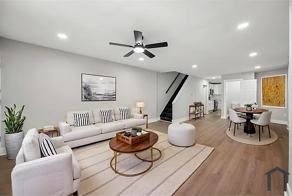 40 W Reger St — Photo 1