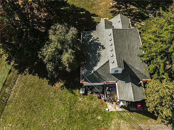 4th image of 7 Cloyes Ave