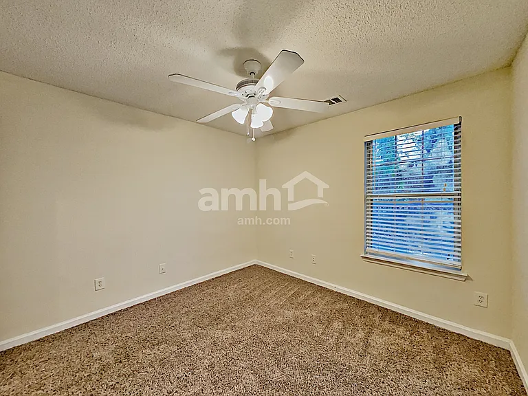 4457 Grove Dr NW — Photo 7