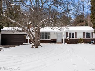 7192 Torrey Rd, Swartz Creek, MI 48473