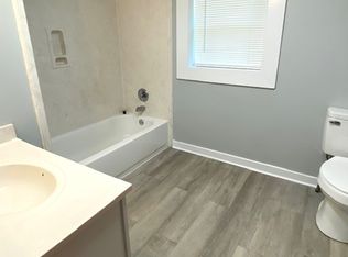 2890 Schillinger Rd N, Semmes, AL 36575