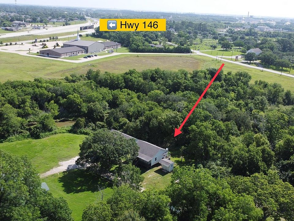 1st image of 2820 Fisher Hill Ln #2