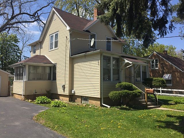 1st image of 712 Pine St