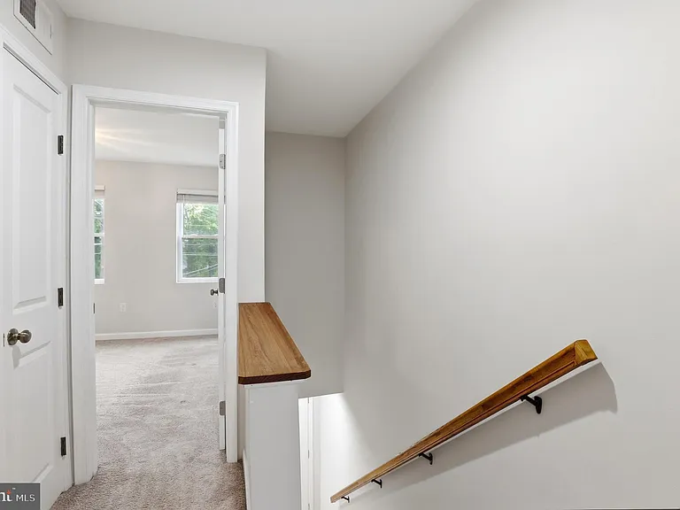 3101 E St SE — Photo 18