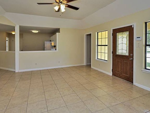 3rd image of 7308 Circle Oak Dr