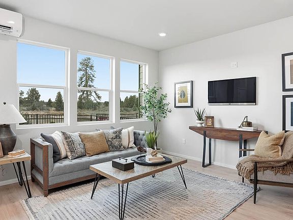 4th image of 21307 SE Wilderness Way