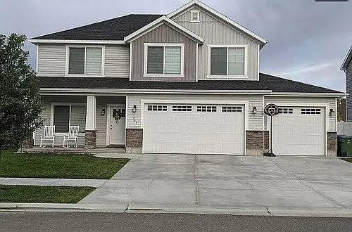 945 S 2380 W Photo 1