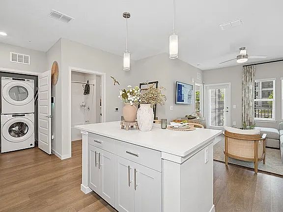 2nd image of 2528 Wilmington Ave #12