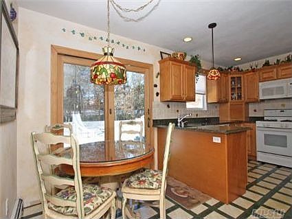 5th image of 148 Bishop Ln