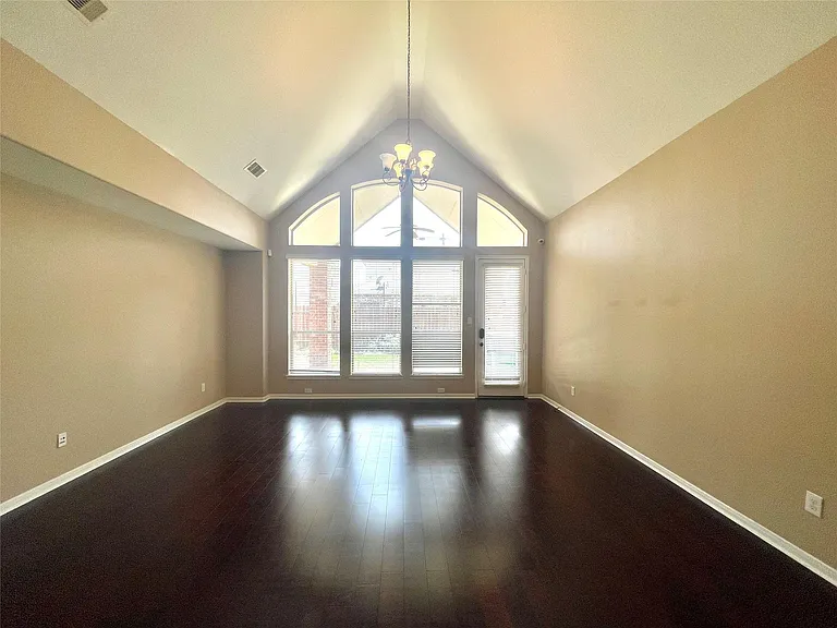 6326 Bennington Springs Dr — Photo 13