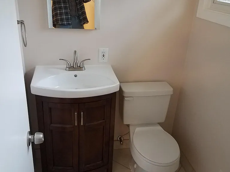 1716 Skyline Dr — Photo 8