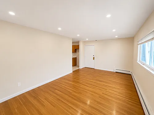 266 Neponset Ave Photo 1