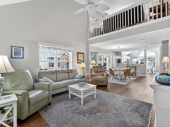 2nd image of 60 Ribgrass Ln. #4