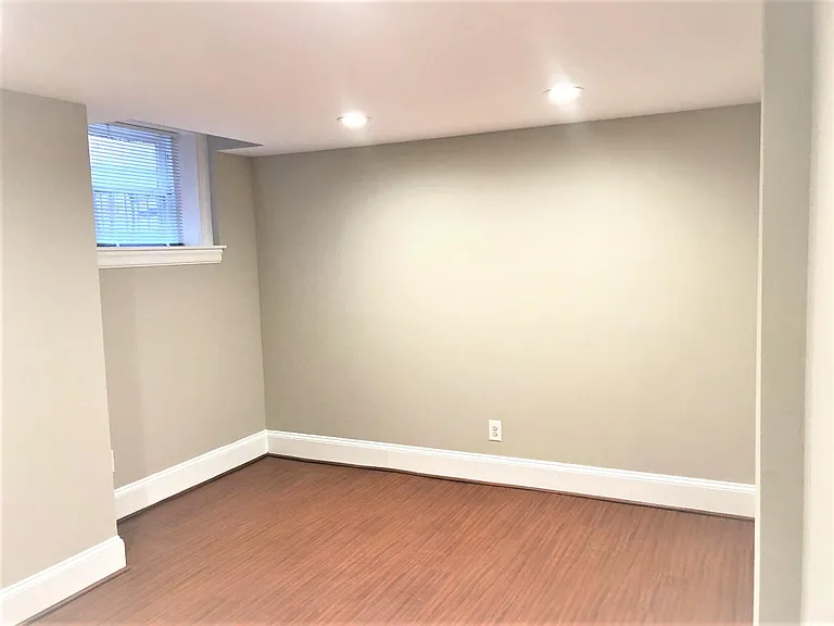 1730 New Hampshire Ave NW #8 — Photo 5