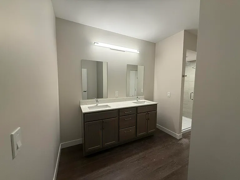 2645 Burton Rd #4 — Photo 24