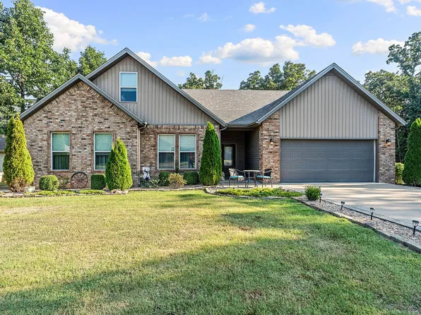 79 Ingleborough Dr, Bella Vista, AR 72715