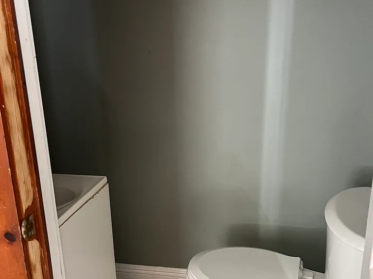 1421 Texas Ave — Photo 10