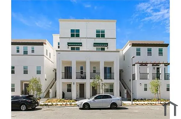 Building Photo - 2015 Mindoro Ln #5