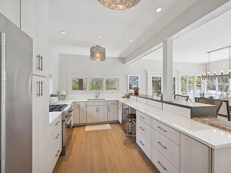 McGregor Dr — Photo 10