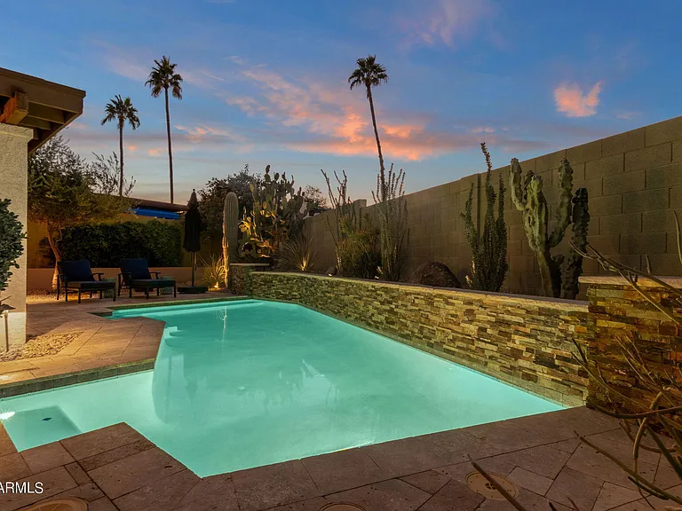 4611 E Desert Dr — Photo 49