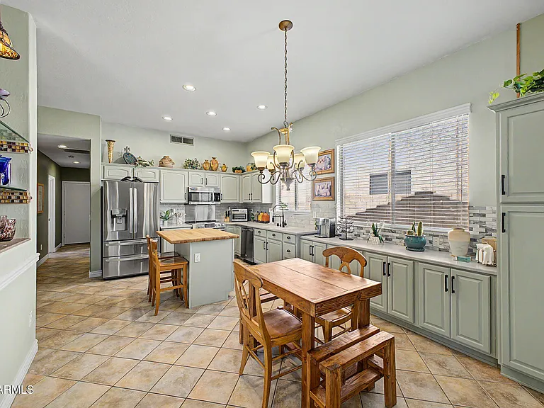 765 W Ebony Way — Photo 14