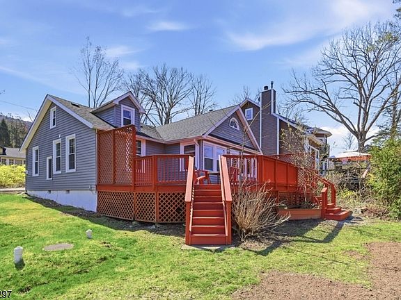 2nd image of 6 Timberwood Ln