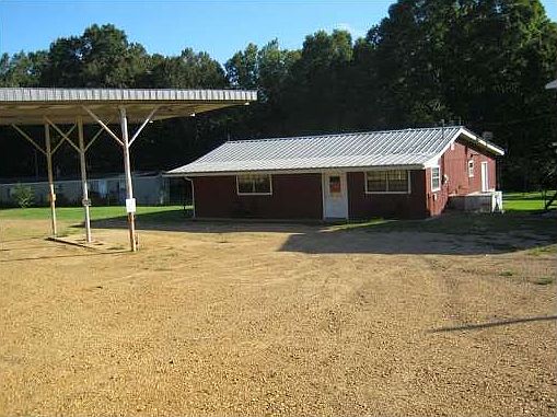 3rd image of 2636 Highway 583 SE