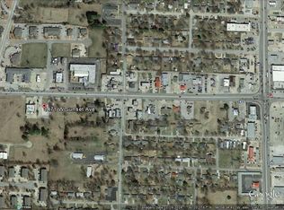 1471 W Sunset Ave, Springdale, AR 72764