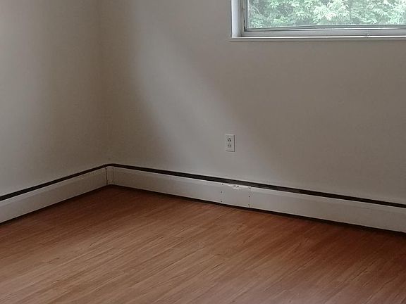 5th image of 6429 Kennedy Ave APT 2